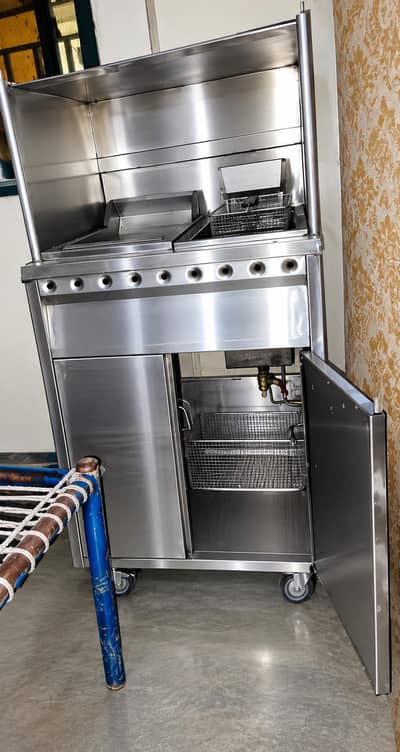 new condition 10/9  smosa chips all products frieyer