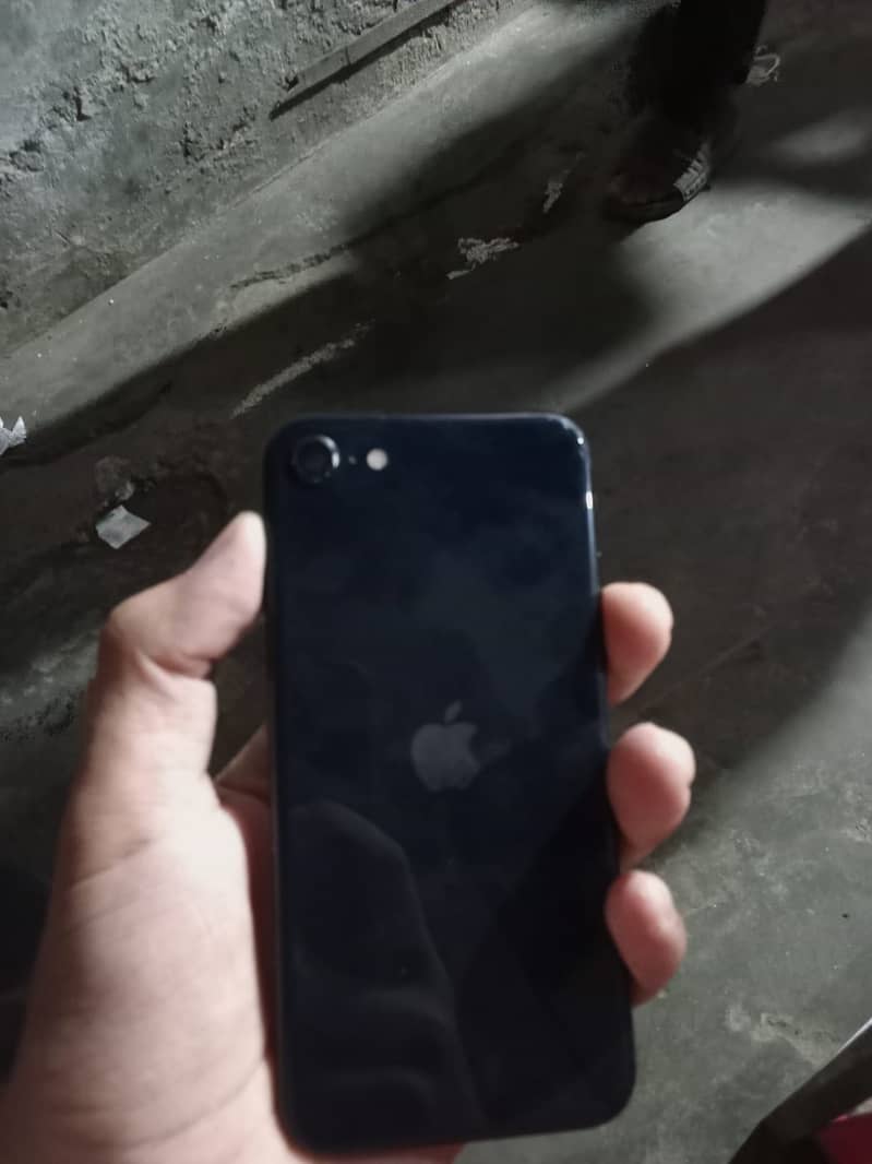 Apple iPhone SE 3 0