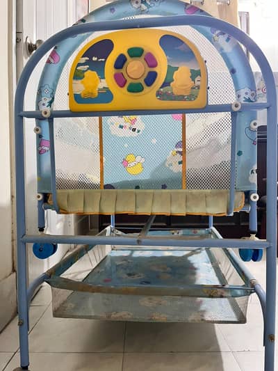 baby sleeping cot