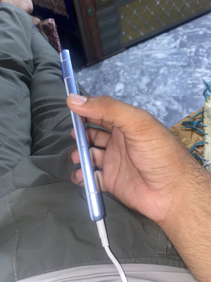 Google Pixel 7a 2