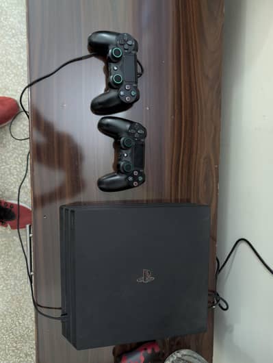 Playstation 4 - PS4 PRO - Excellent Condition with 2 controllers