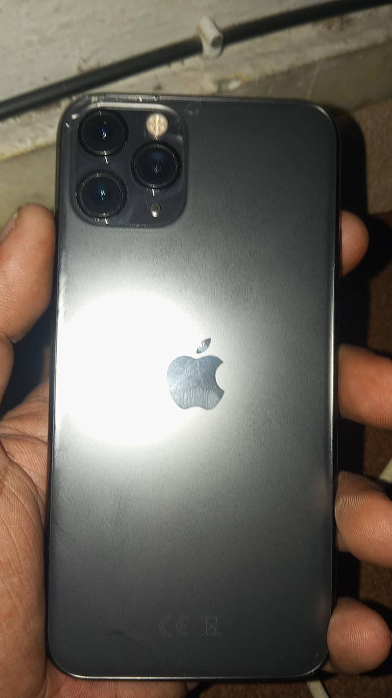 Apple iPhone 11 Pro 7