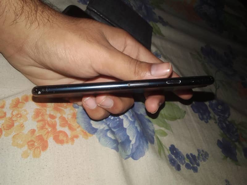 Apple iPhone 7 3