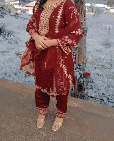 Red Embroidered Fancy Suit - Preloved