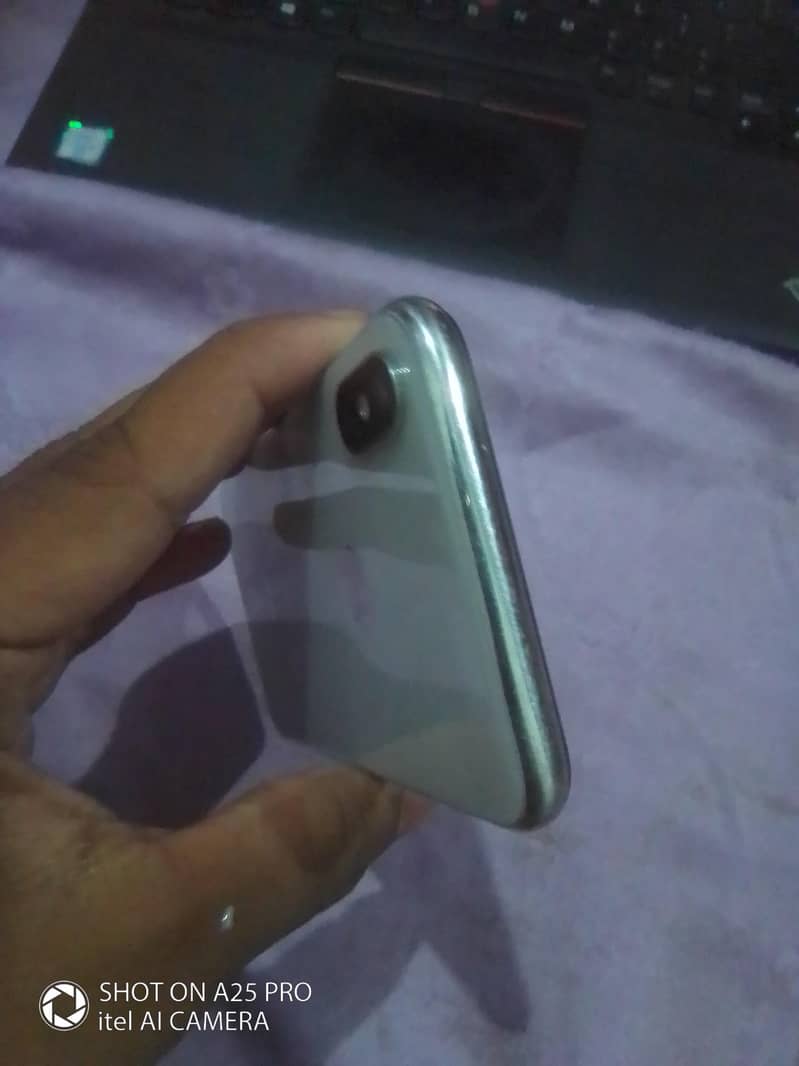 Apple iPhone X 1