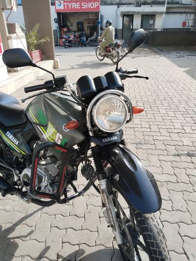 ybr g 125