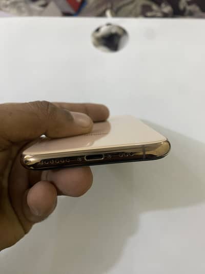 Apple iPhone XS