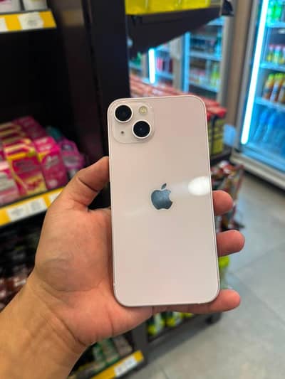 Apple iPhone 13