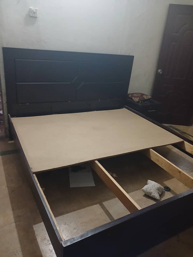 king size bed 1