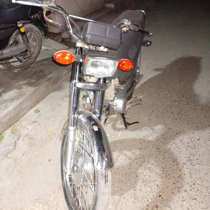 Unique 125 (2018 Model) 1