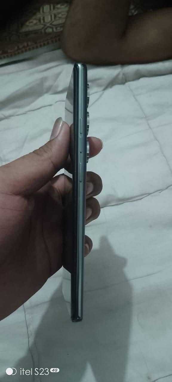 Tecno CAMON 40 Pro 1