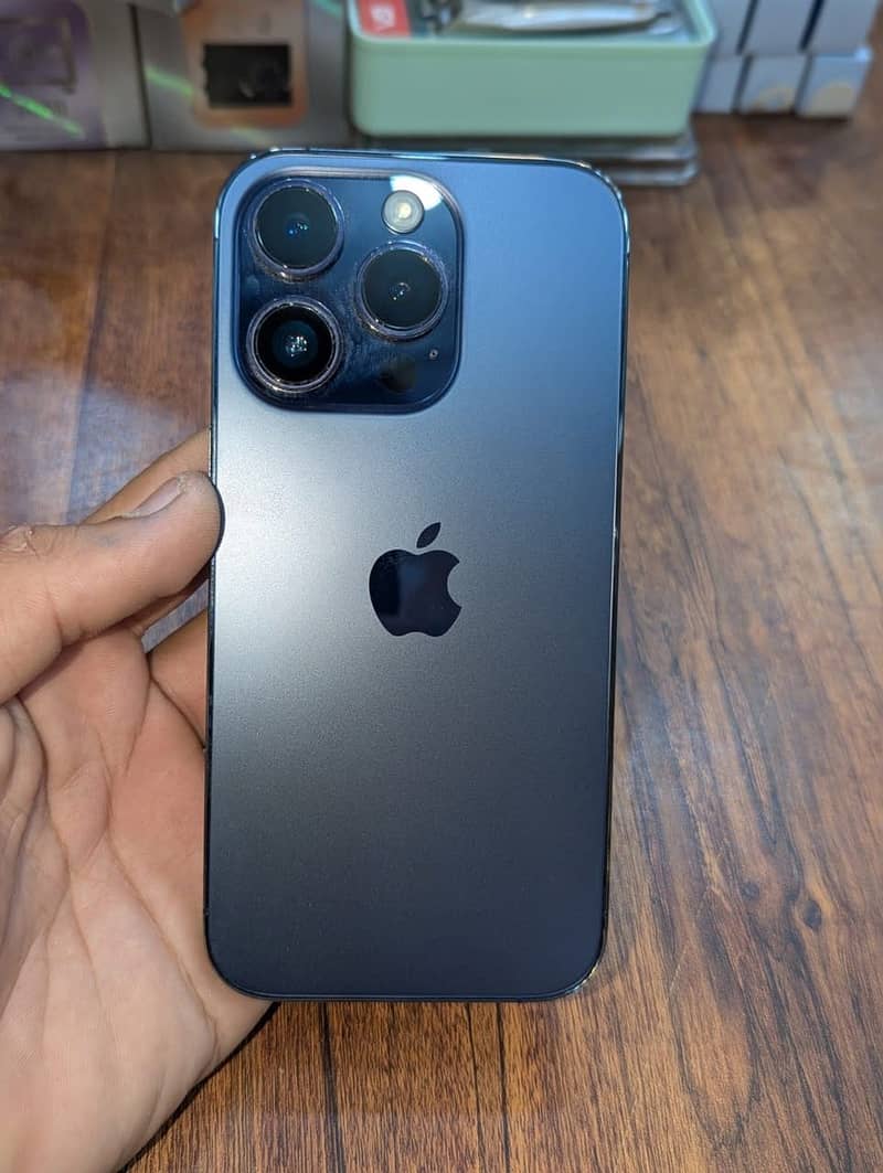Apple iPhone 14 Pro 0