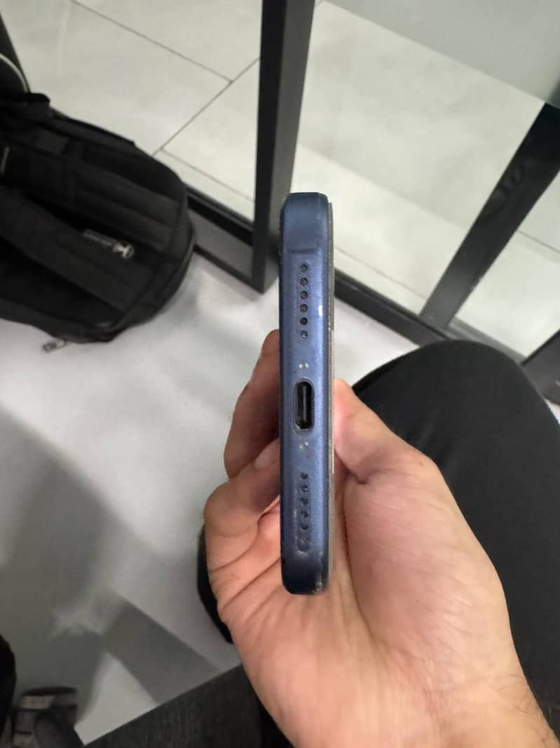 Apple iPhone 17 Pro Max 2