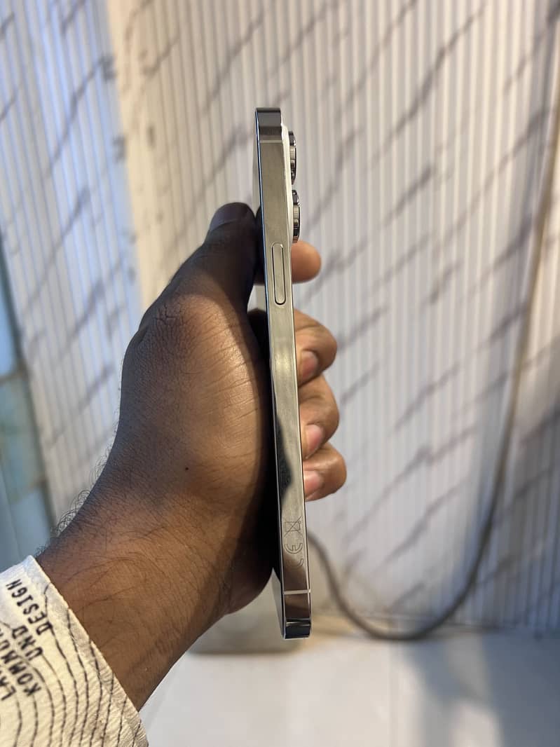 iPhone 14 Pro Max condition 10.10 4