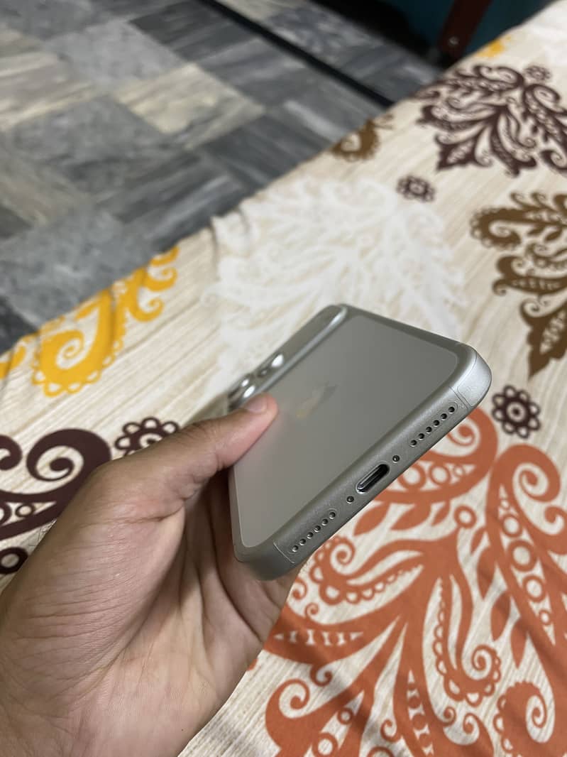 Apple iPhone 17 Pro Max 2