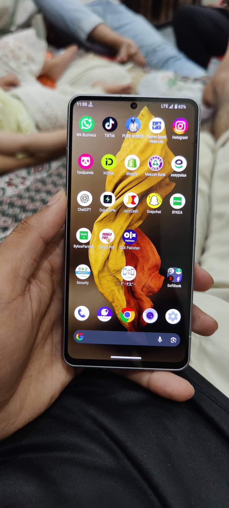 Sharp Aquos Sense7 1