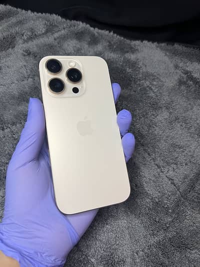 Apple iPhone 16 Pro