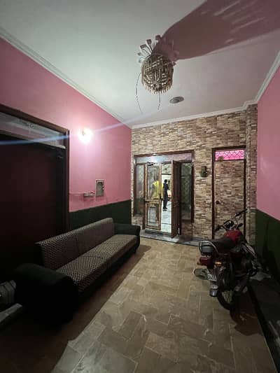 NEAT N CLEAN HOUSE AT PRIME LOCATION