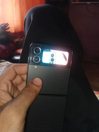 Samsung Mobile Z Flip 4