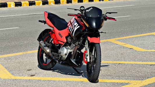 • YAMAHA YBR-125 (2017),  • FULLY MODIFIED, • 10/10 CONDITION