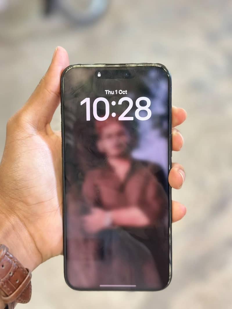 Apple iPhone 15 Pro Max 6