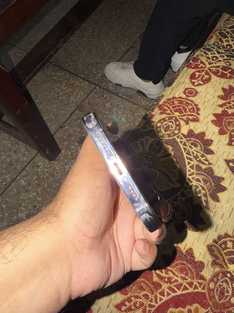 Apple iPhone 14 Pro Max 4