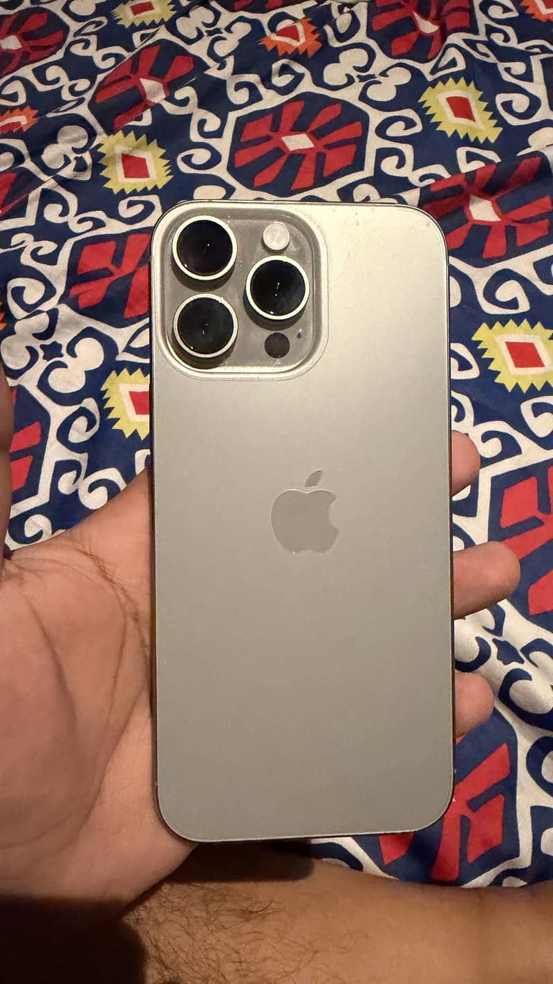 Iphone 16 pro max jv 2
