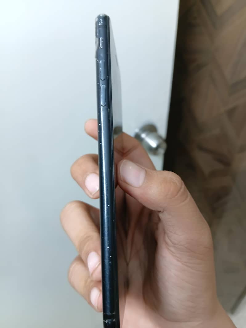 Apple iPhone 7 Plus 2
