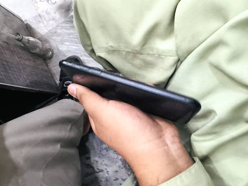 Apple iPhone XR 3