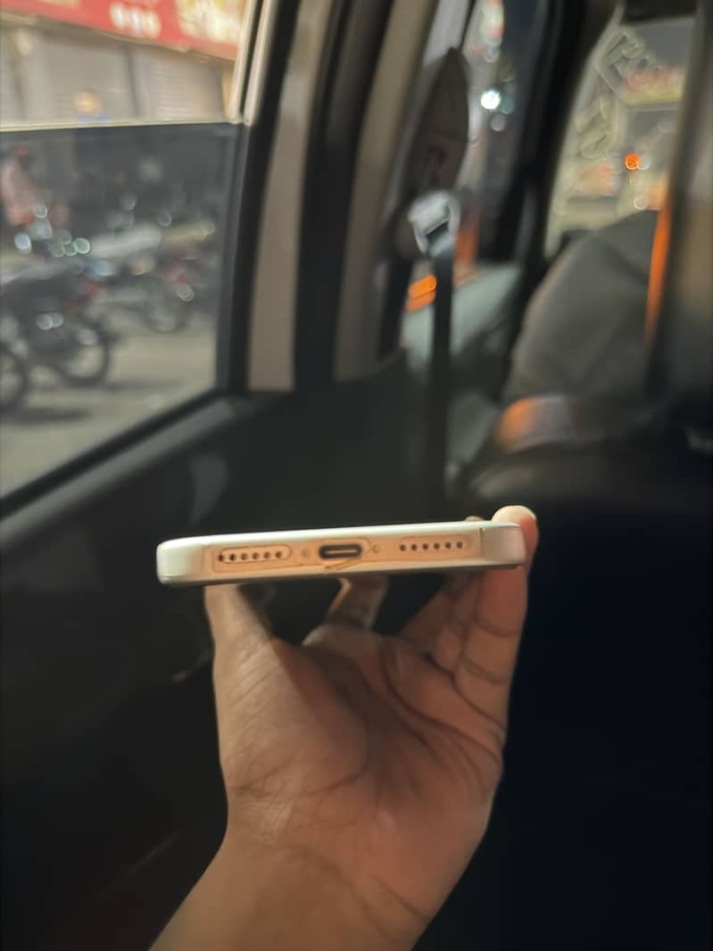 Apple iPhone 17 Pro Max 1