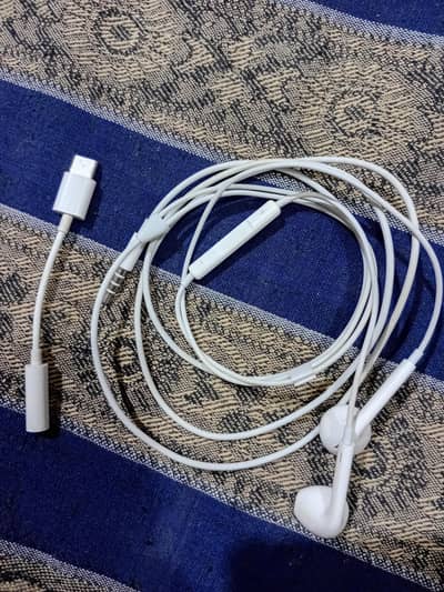 Original Apple EarPods with Type-C Conversion Cable
