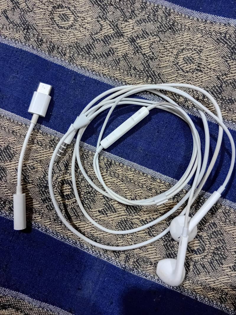 Original Apple EarPods with Type-C Conversion Cable 0