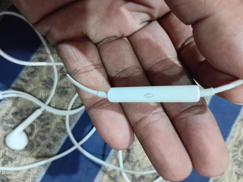 Original Apple EarPods with Type-C Conversion Cable 10