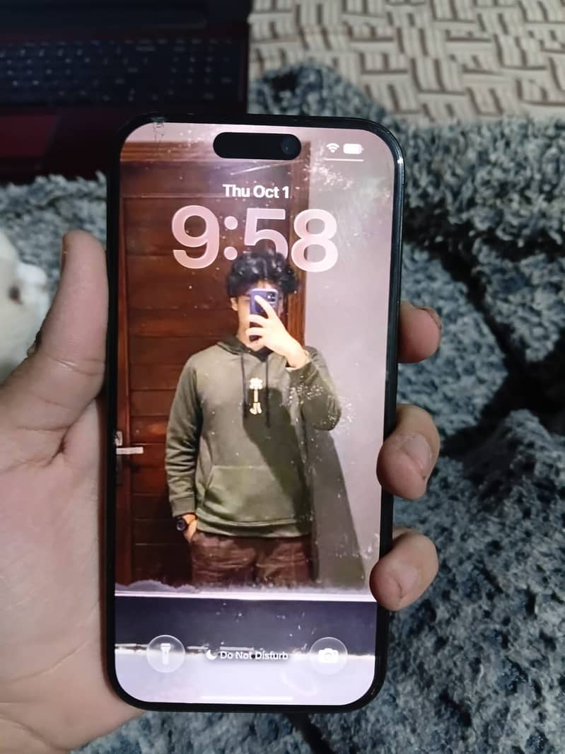 Apple iPhone 15 Pro 3