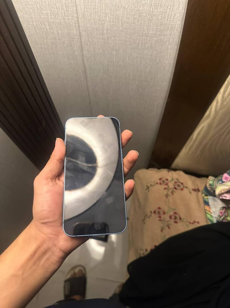 Apple iPhone 13 6