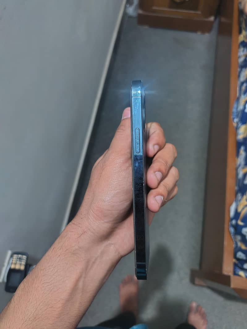 Apple iPhone 12 Pro 6