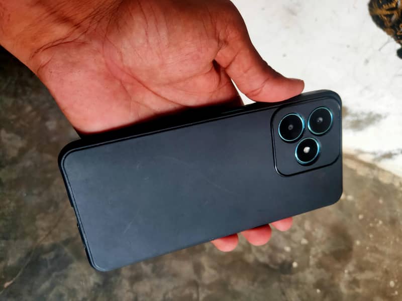Realme C51 2