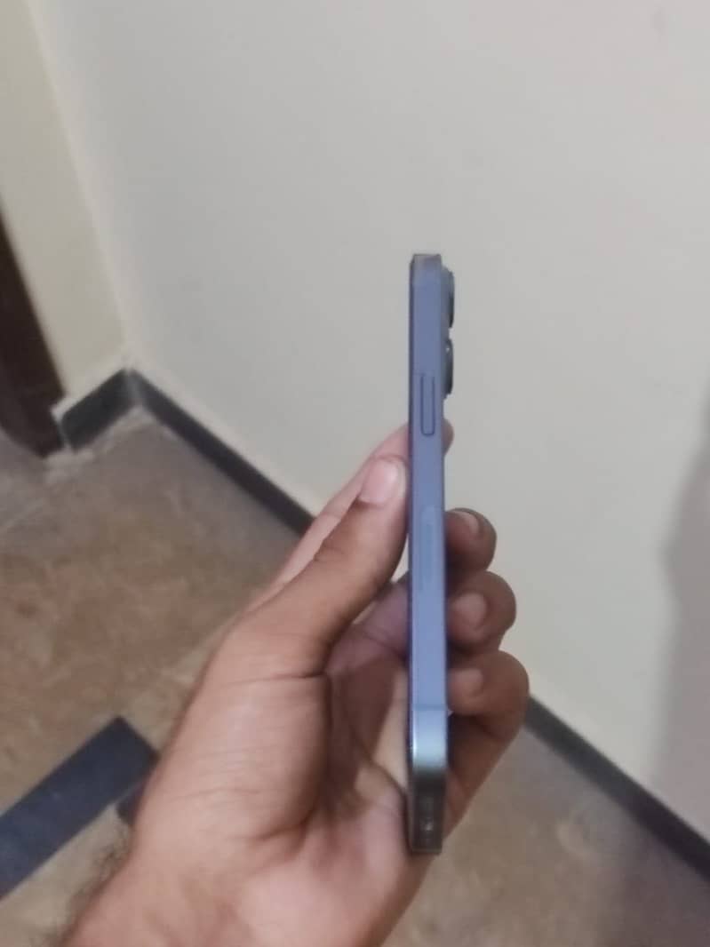 Apple iPhone 14 1