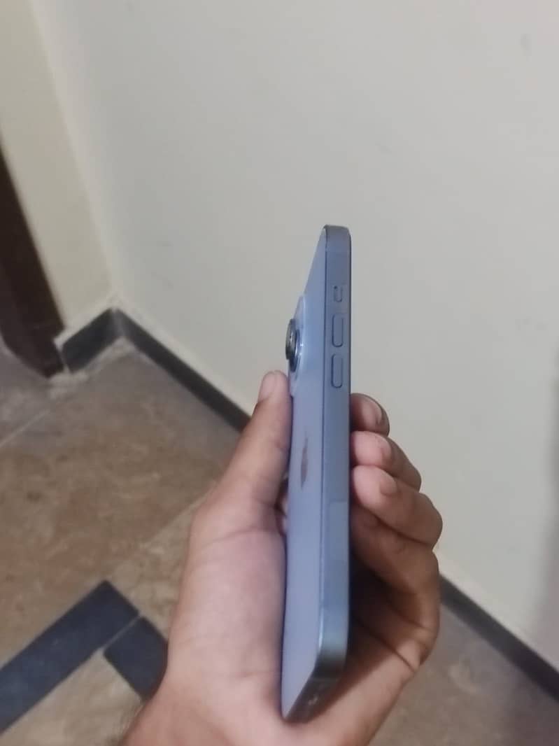 Apple iPhone 14 2