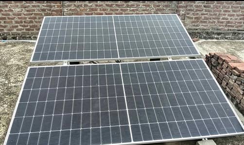 jinko 585 wats Soler 2  panels For salle