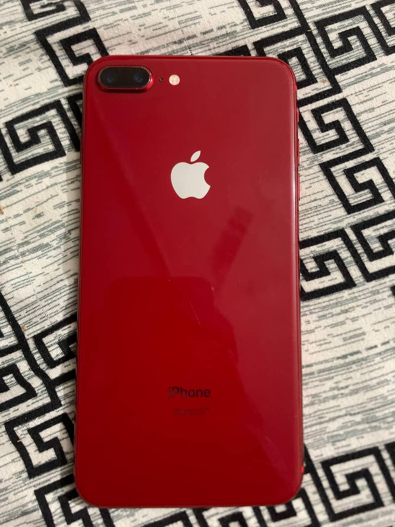 Apple iPhone 8 Plus 1