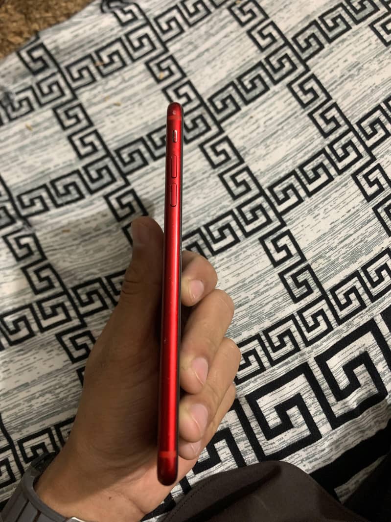 Apple iPhone 8 Plus 2
