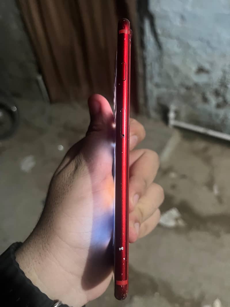 Apple iPhone 8 Plus 1