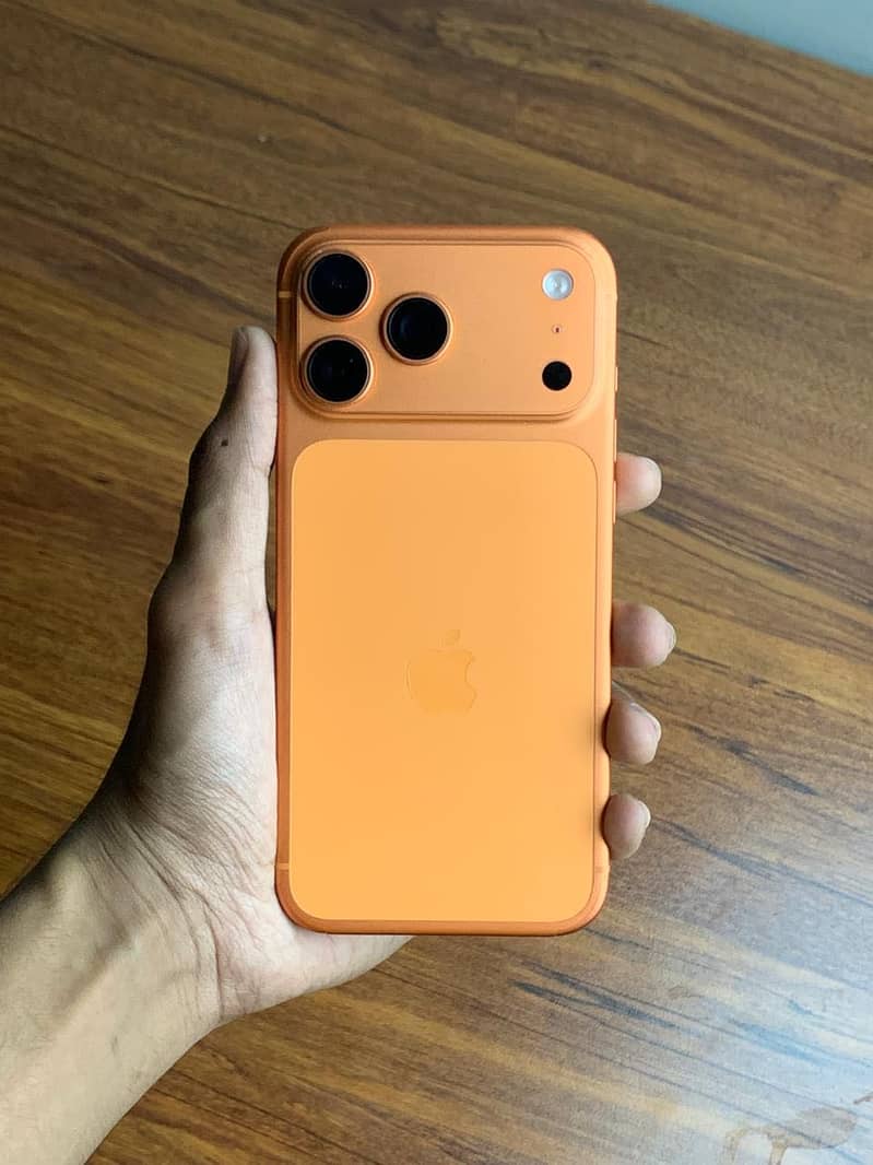 Apple iPhone 17 Pro Max 3