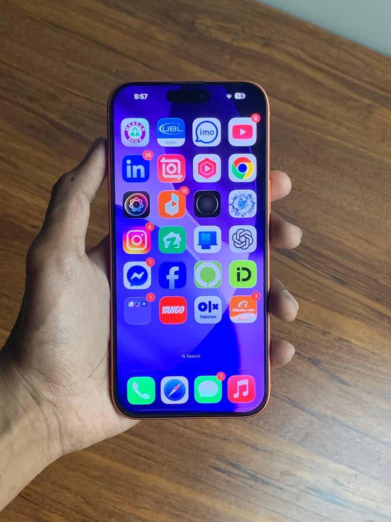 Apple iPhone 17 Pro Max 4