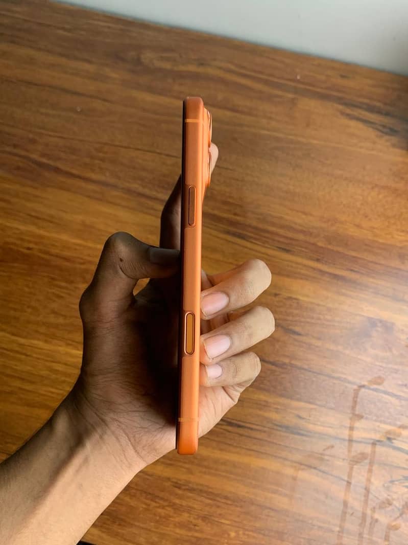 Apple iPhone 17 Pro Max 6