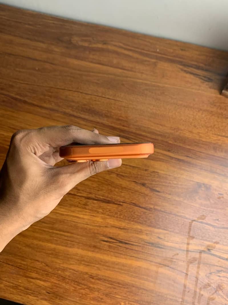Apple iPhone 17 Pro Max 7