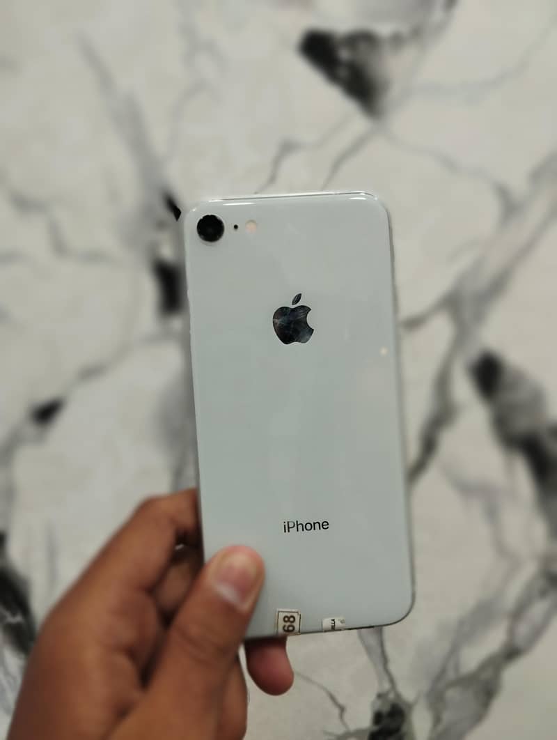 Apple IPhone 8 2