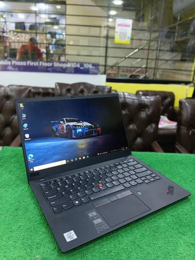 X1 Carbon Corei7 10th generation 14 inch Slimest laptop. . .