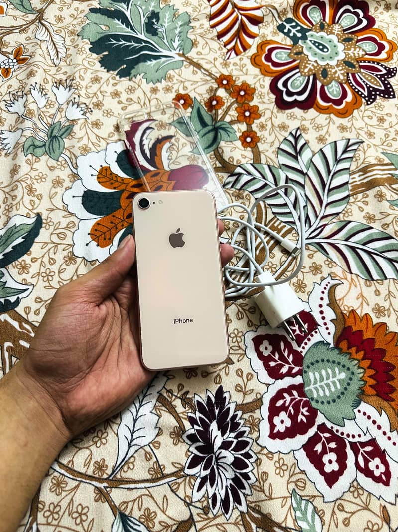 Apple iPhone 8 0